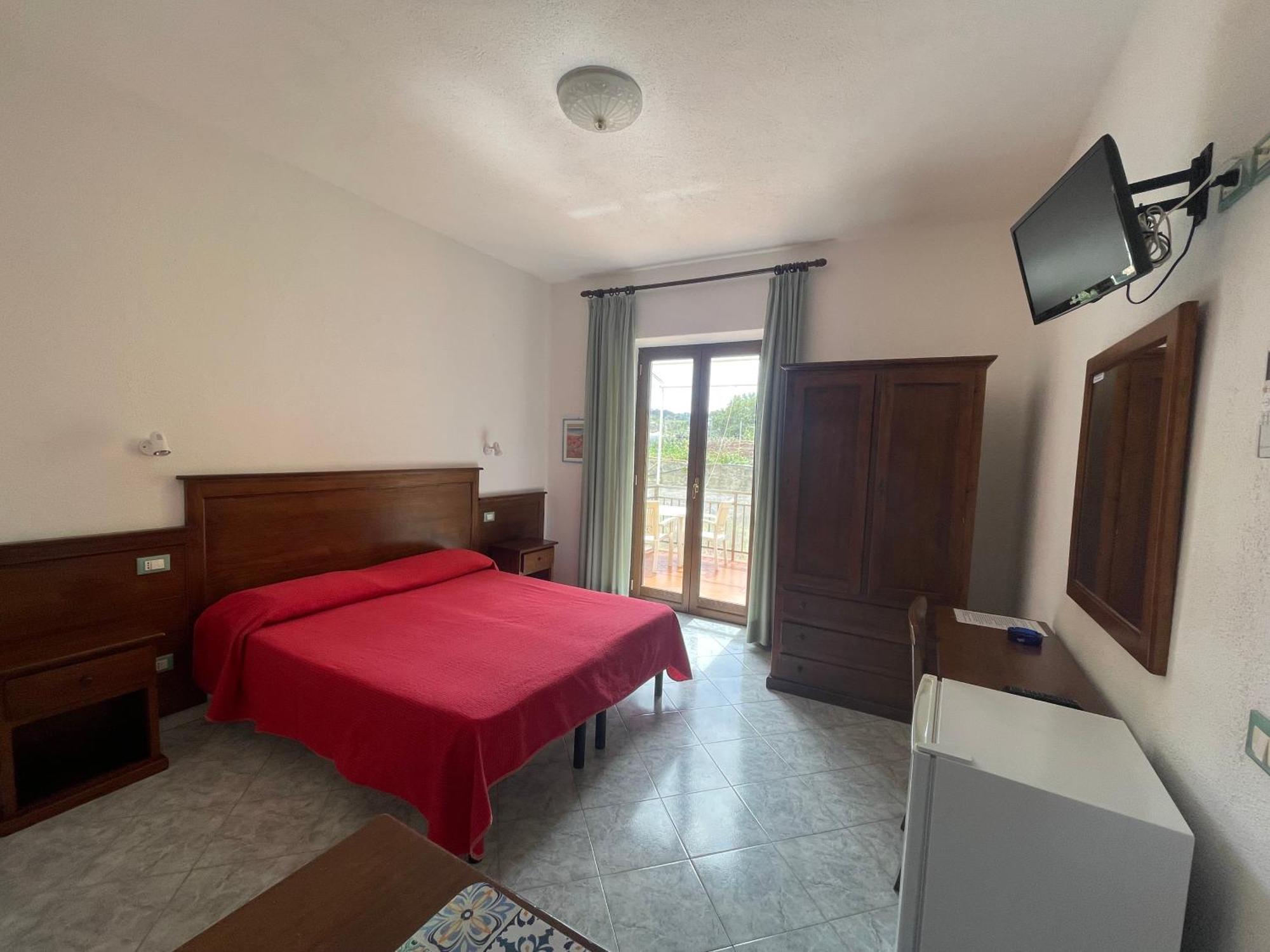 Residence Andrea A Mare Forio di Ischia Екстериор снимка