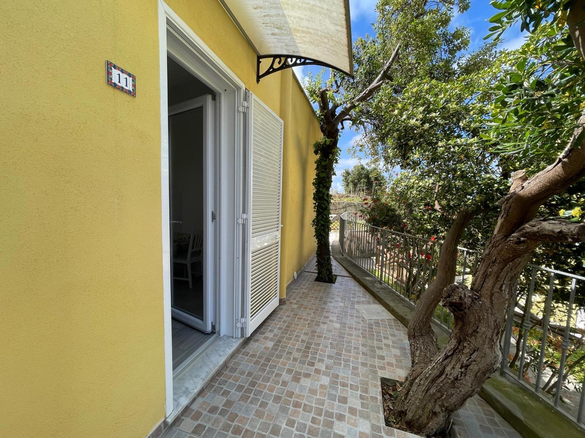Residence Andrea A Mare Forio di Ischia Екстериор снимка