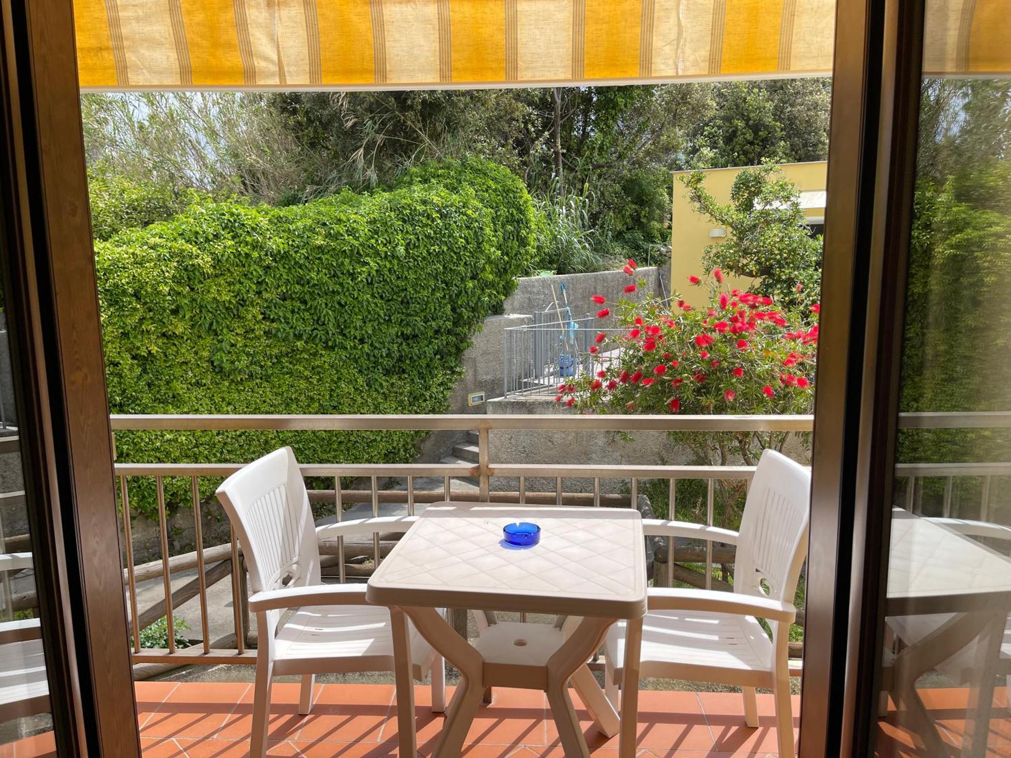 Residence Andrea A Mare Forio di Ischia Екстериор снимка