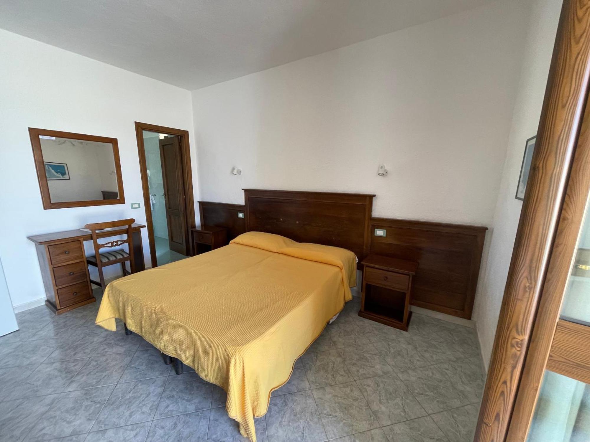 Residence Andrea A Mare Forio di Ischia Екстериор снимка